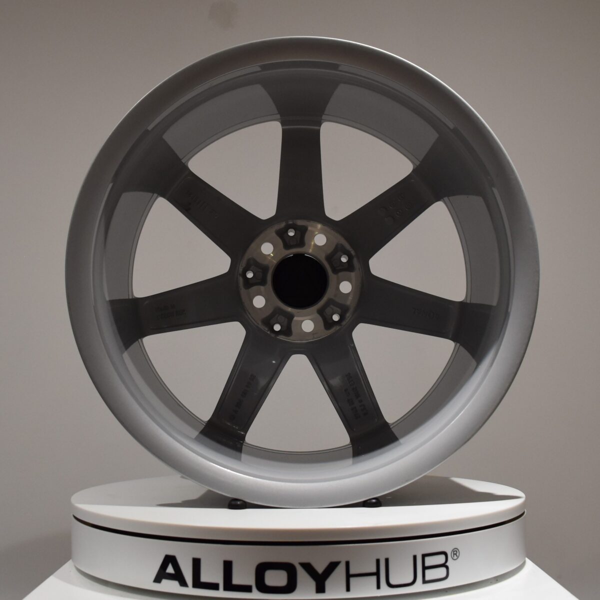 Genuine Mercedes-Benz C-Class AMG W204 7 Spoke 18" inch Alloy Wheels with Silver & Diamond Turned Finish A2044019802 A2044019902