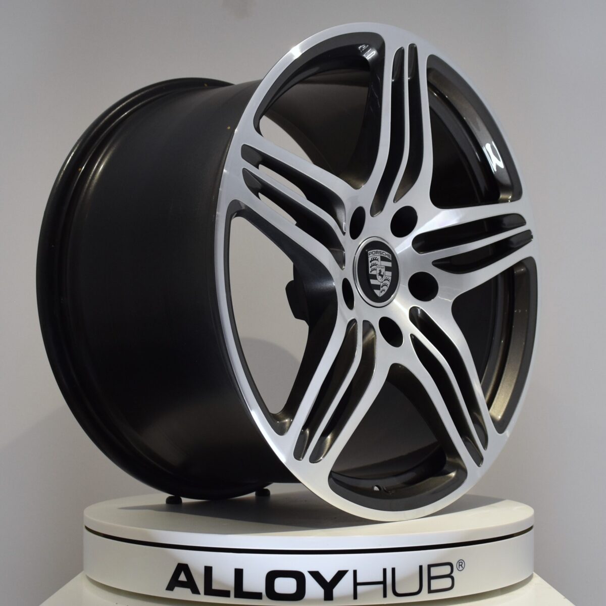 Genuine Porsche 911 997 Turbo I 19" Inch Alloy Wheels with Grey & Diamond Turned Finish 99736215605 99736216202