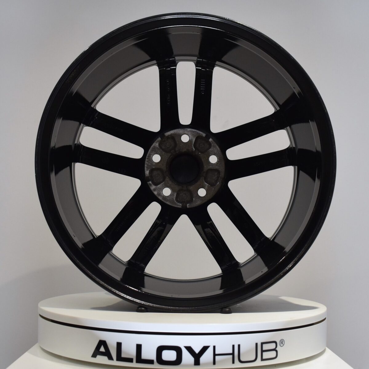 Genuine Volkswagen Golf MK7 GTD Nogaro 18" Inch Alloy Wheels with Black & Diamond Turned Finish 5G0 601 025 AQ