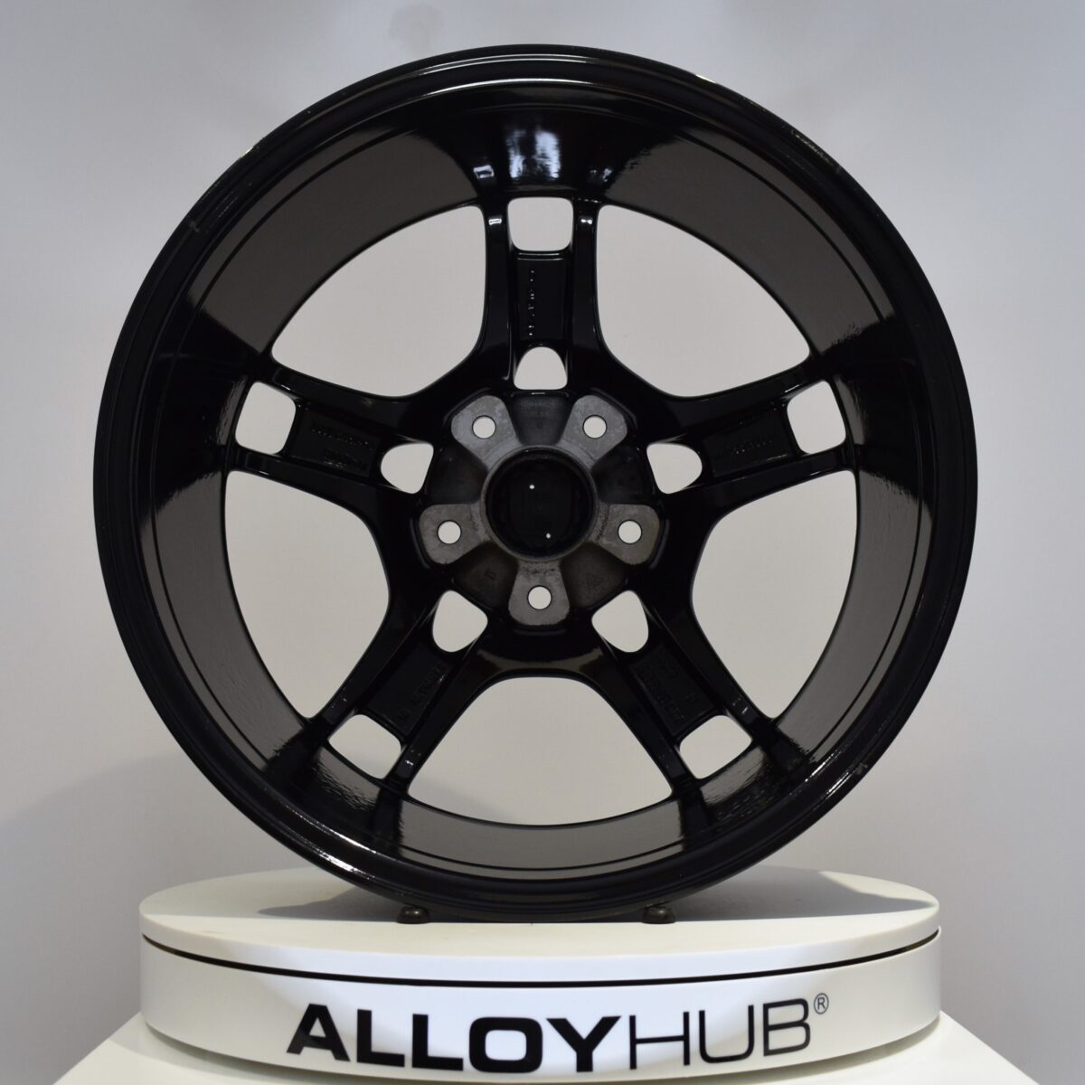 Genuine Porsche 911 997 Carrera 4/4S Lobster Claw Alloy Wheels With Gloss Black Finish 99736215601 99736236200