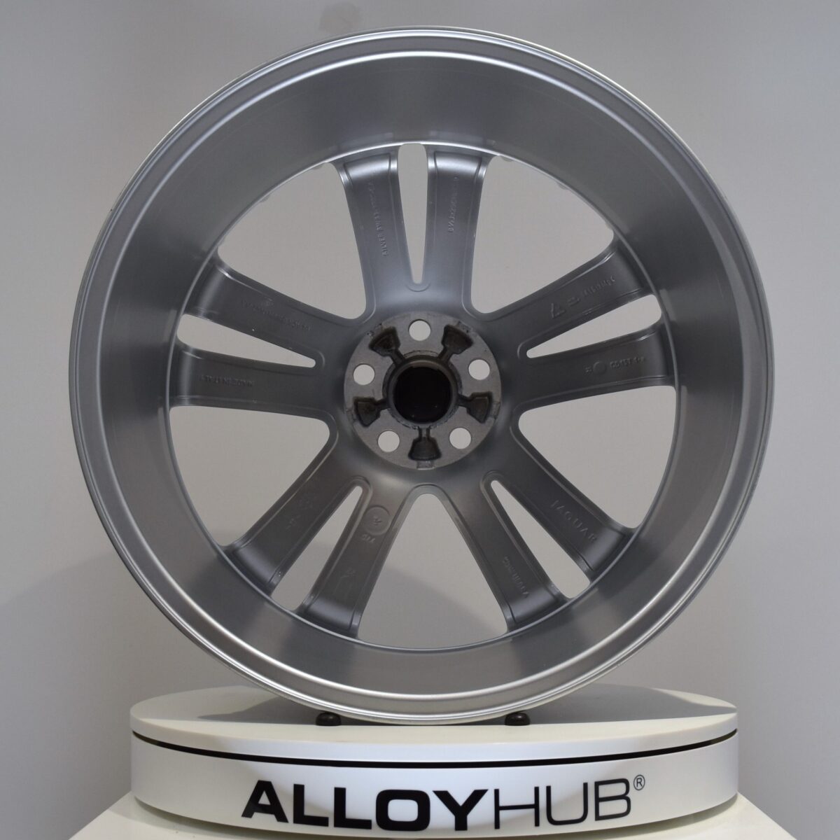 Genuine Jaguar XF X250 Kalimnos 5 Twin Spoke 20" inch Alloy Wheels with Sparkle Silver Finish 8W83-1007-EA