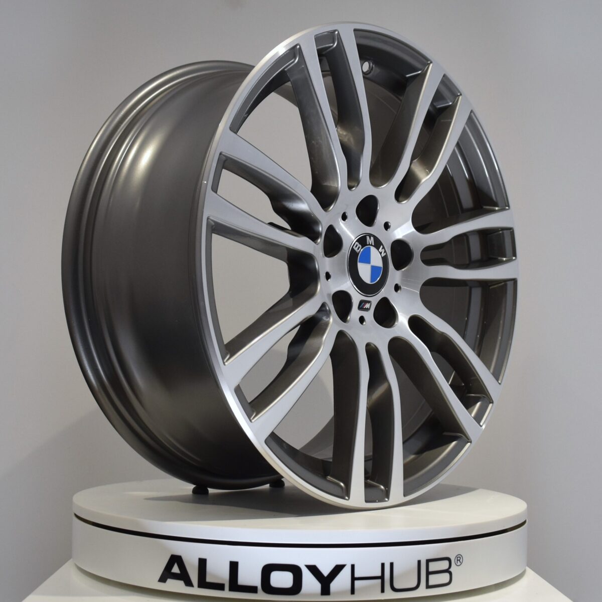 Genuine BMW 3/4 Series Style 403M Sport 19″ Inch Alloy Wheel with Ferric Grey & Diamond Turned Finish 36117845882 36117845883