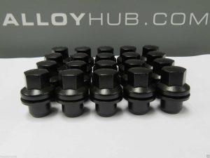 Land Rover Range Rover/ Discovery Alloy Wheel Nuts X20 with Black Finish (2016-Present) RRD500510