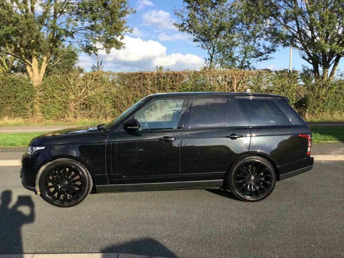 Genuine Land Rover Range Rover L405 L494 22" Style 16 7007 Alloy Wheels with Full Gloss Black Finish LR039141