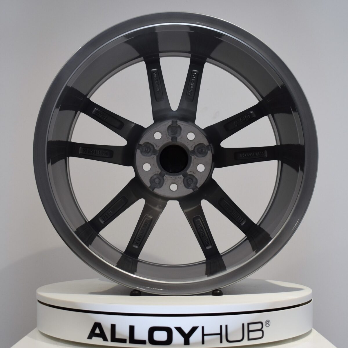 Genuine Volkswagen Golf MK7 MK8 R Line Pretoria 18" Inch Alloy Wheels with Grey Finish 5G0071498A