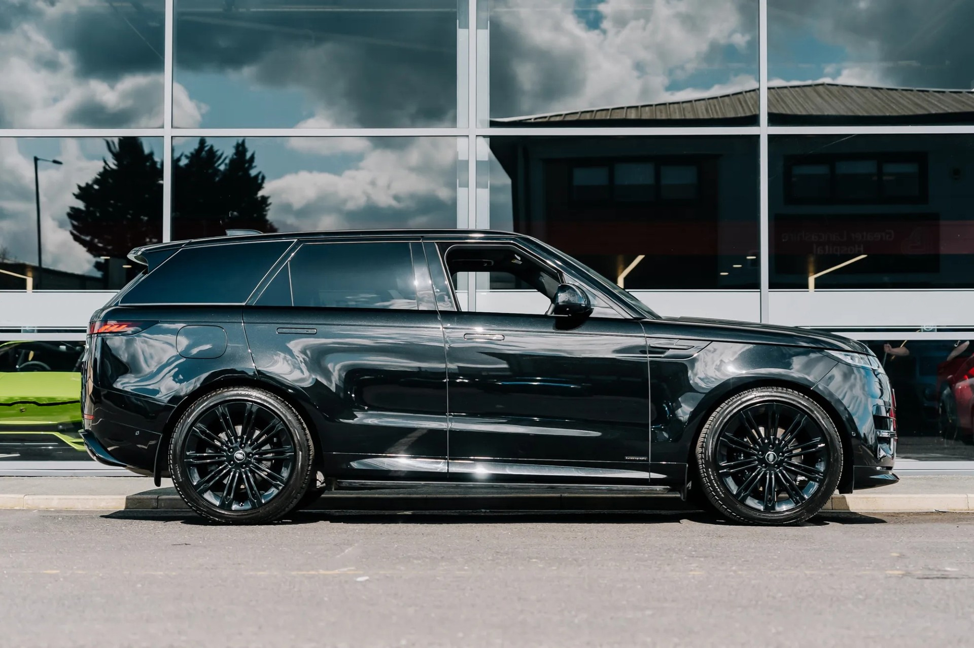 Genuine Land Rover Range Rover Sport L461 Style 1075 10 Spoke 23" inch Alloy Wheels with Gloss Black Finish LR153246