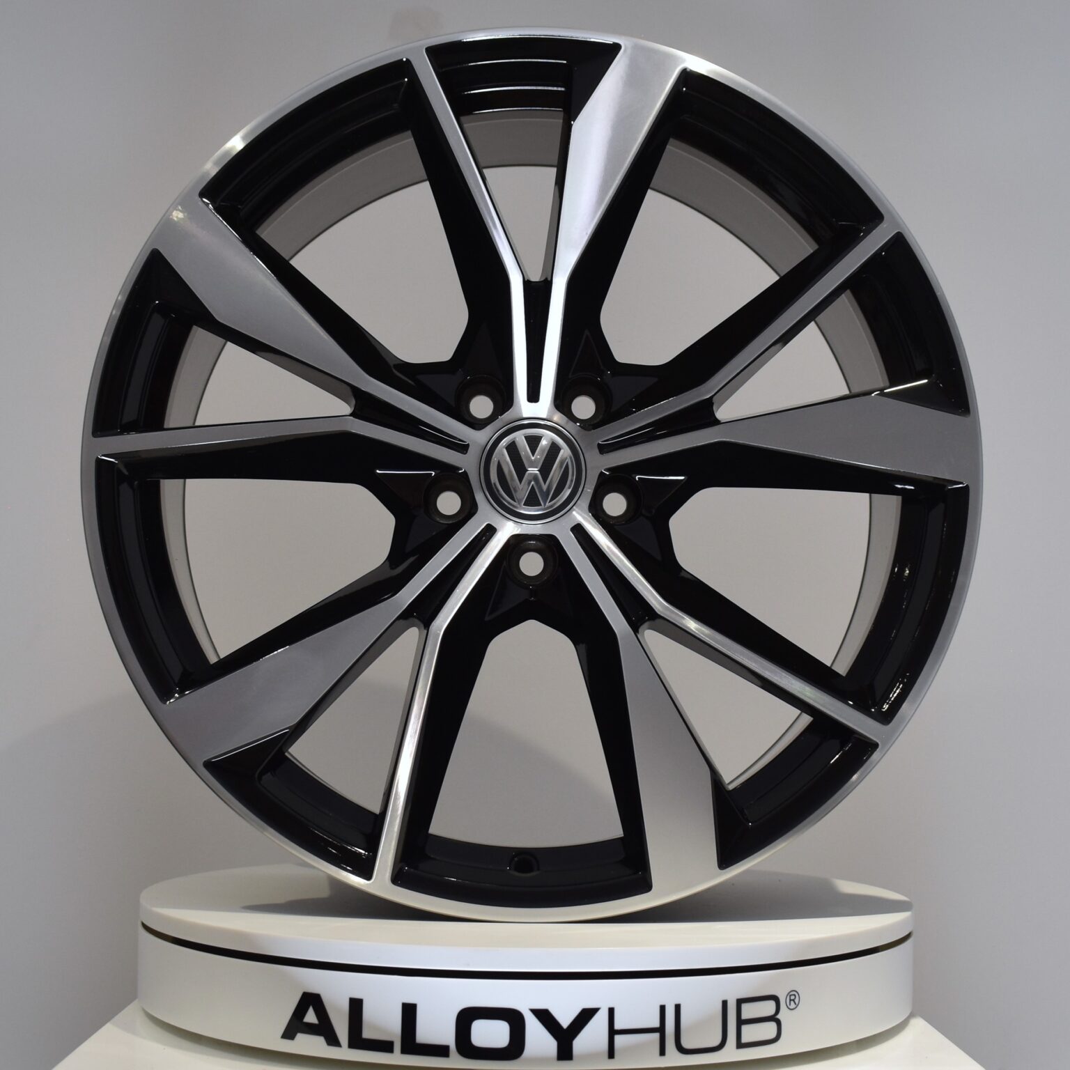 5NA601025AH - Genuine Volkswagen Tiguan 20