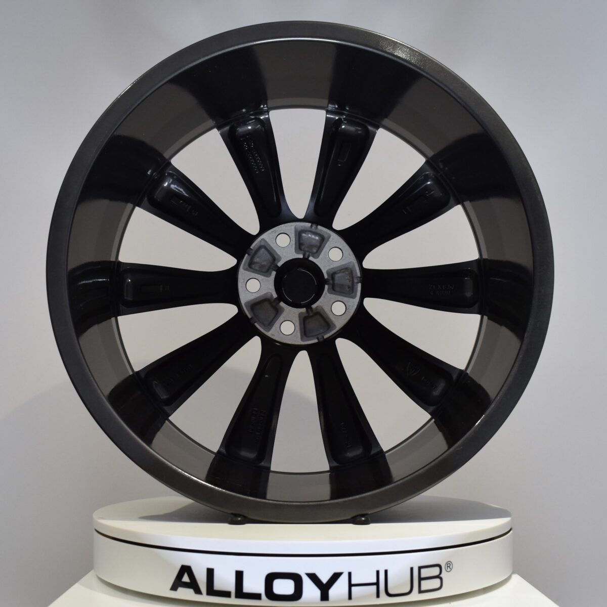 Genuine Tesla Model S Turbine 21" Inch Alloy Wheels with Sonic Grey Finish 6005868-00-01E 1017337-00-B