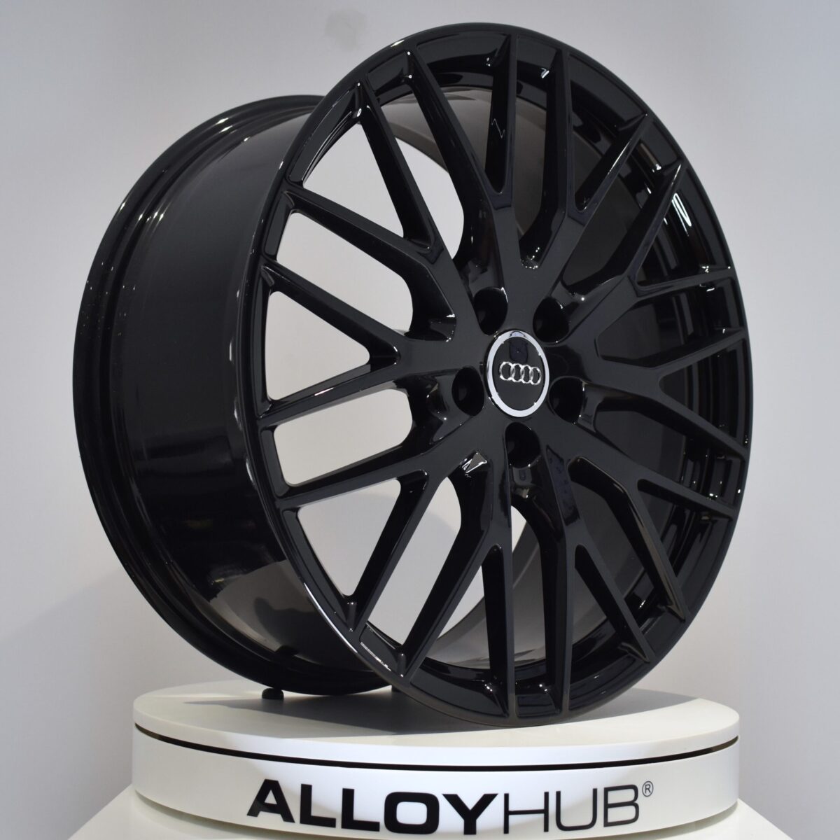 Genuine Audi TT MK3 8S Y Spoke 20" Inch Alloy Wheels with Gloss Black Finish 8S0 601 025 S