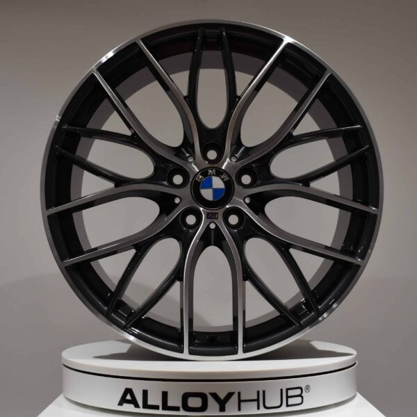 thumbnail interactive-video image 1 of Velospinner 19 Inch Front Wheel For BMW 5-Series M550i – OEM Design Machined Orbit Grey Rim, 5x112 1 of 3
