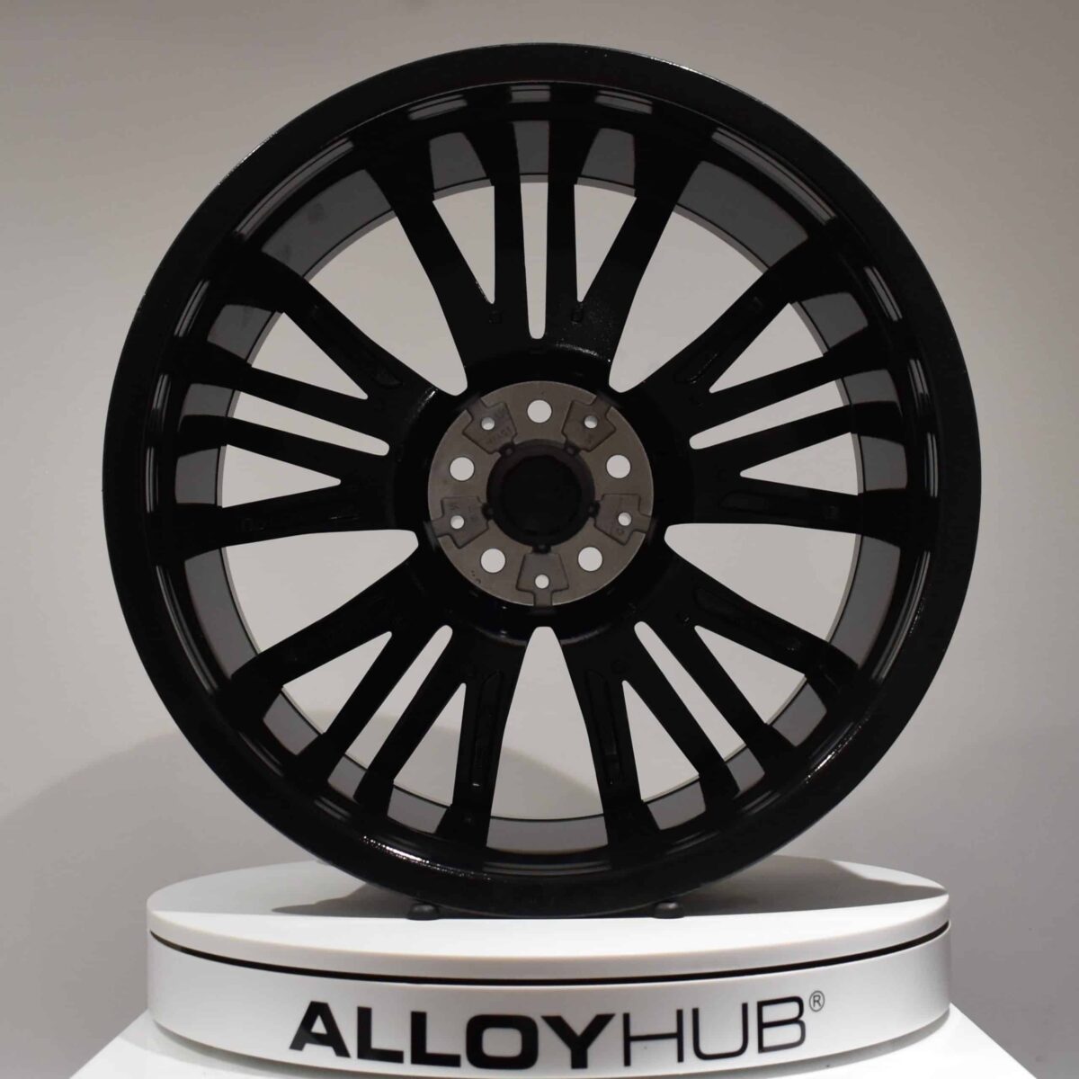 Genuine BMW 1 Series F40 Style 552M Sport 19" Inch Alloy Wheels with Gloss Black and Diamond Turned Finish 36118092356