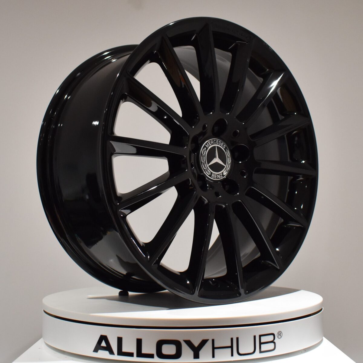 Genuine Mercedes-Benz SLK R172 18" inch 14 Twin Spoke Alloy Wheels with Gloss Black Finish A1724011800 A1724011900