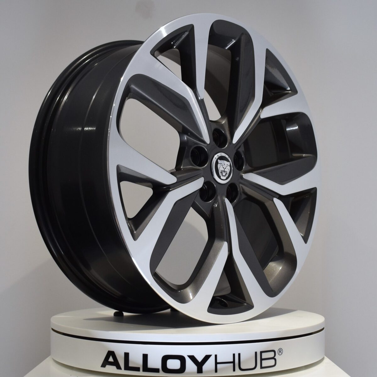 Genuine Jaguar I-Pace 5068 5 Spoke 20" Inch Alloy Wheels with Grey and Diamond Turned Finish J9D3-1007-CB