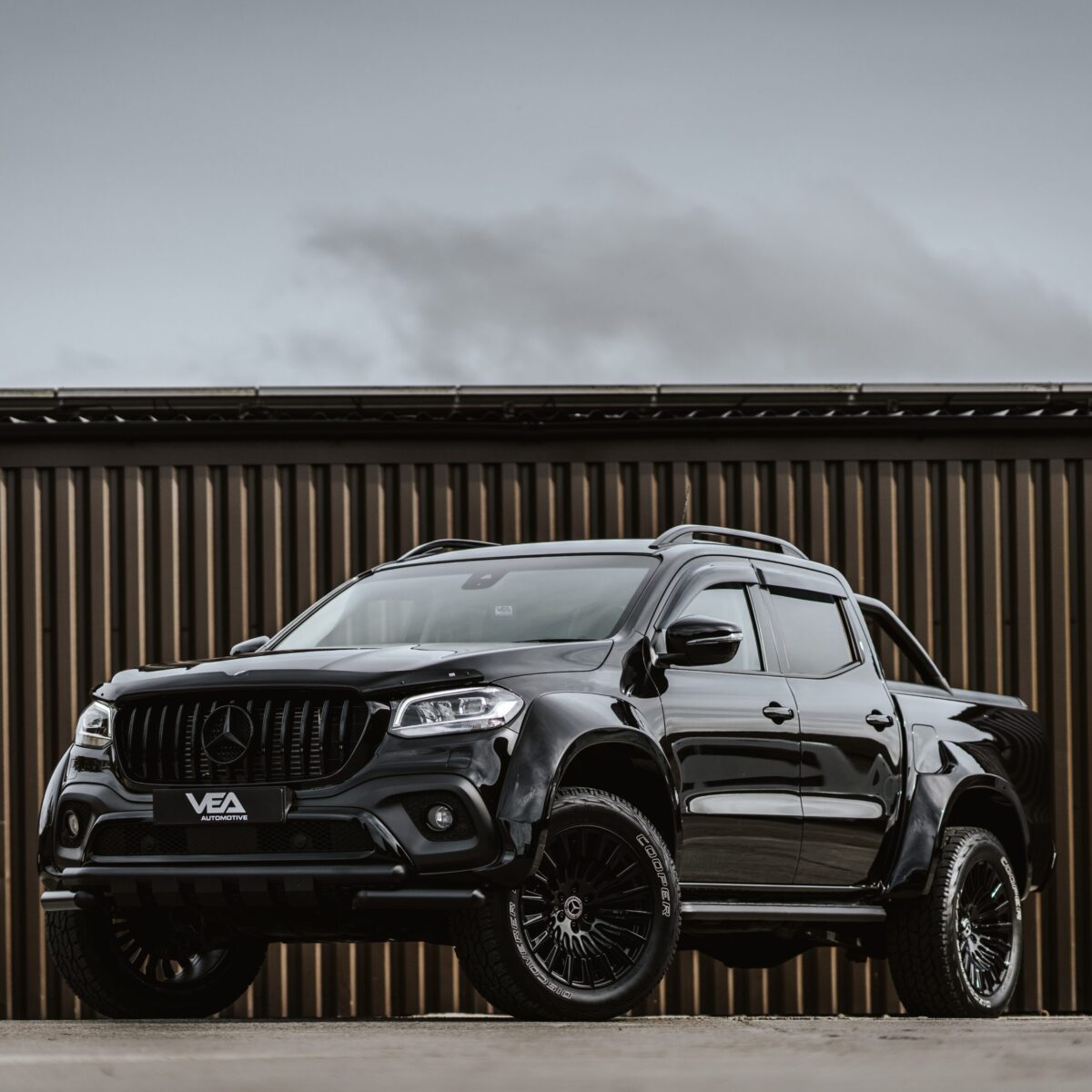 Genuine VEA Mercedes X-Class Turbine 20" Inch Alloy Wheels with Gloss Black Finish