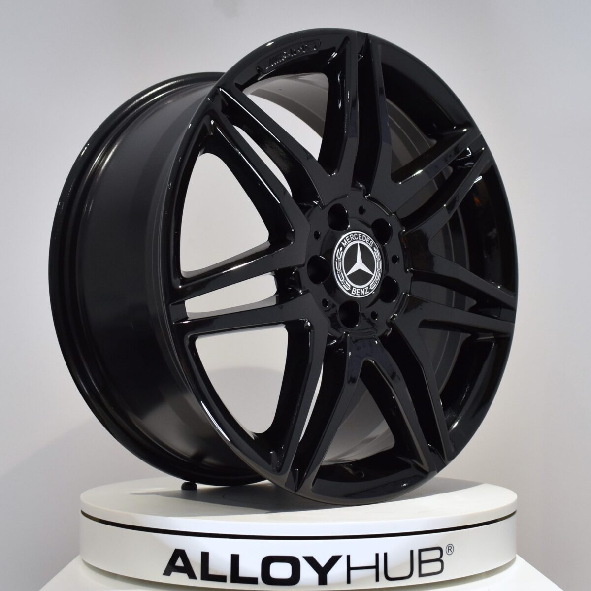 Genuine Mercedes-Benz E CLASS W212 19" inch 7 Twin Spoke Alloy Wheels with Gloss Black Finish A2124014502 A2124014602